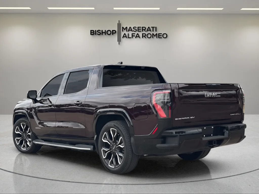 2025 GMC Sierra EV Denali - Photo 3