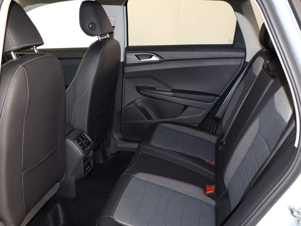 New 2026 MONUMENT GRAY W Volkswagen SE Black image 11