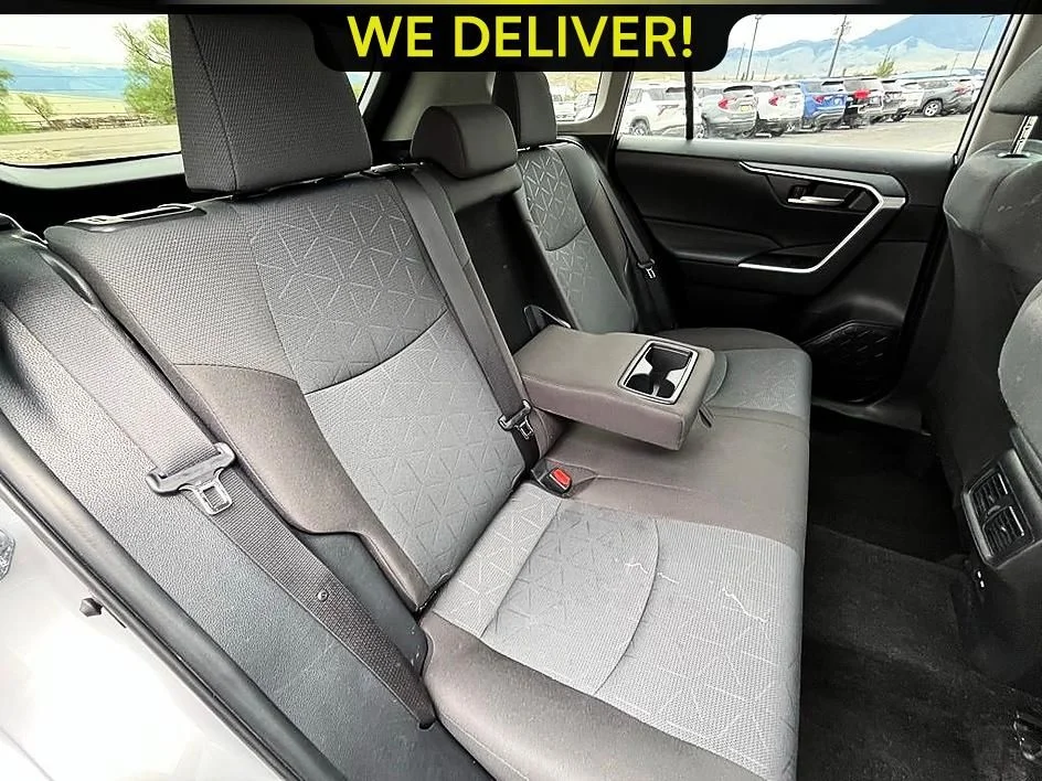 Used 2025 Silver Toyota XLE image 18