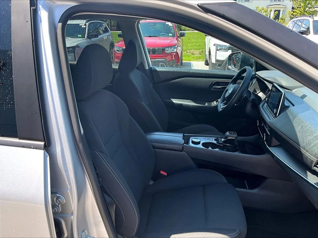 Certified Used 2024 Silver Nissan S image 11