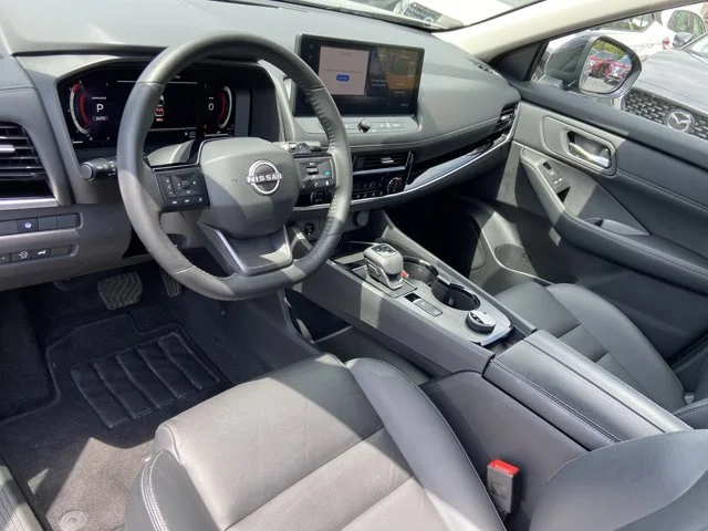 2025 Nissan Rogue SL - Photo 25