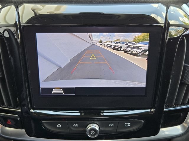 Used 2021 SILVER ICE METALLIC Chevrolet LT Cloth image 15
