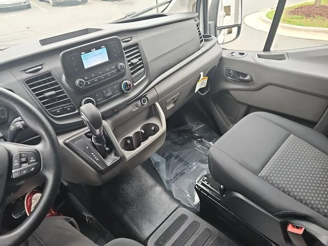 Used 2025 White Ford Base image 9