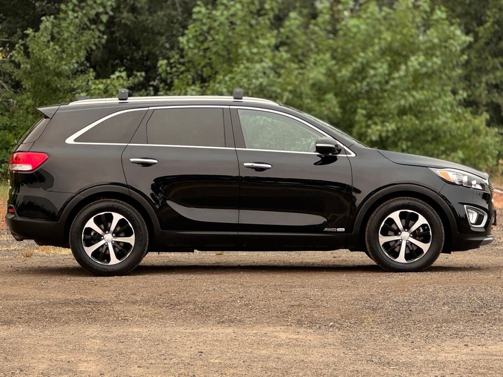 Used 2017 Ebony Black Kia EX image 8