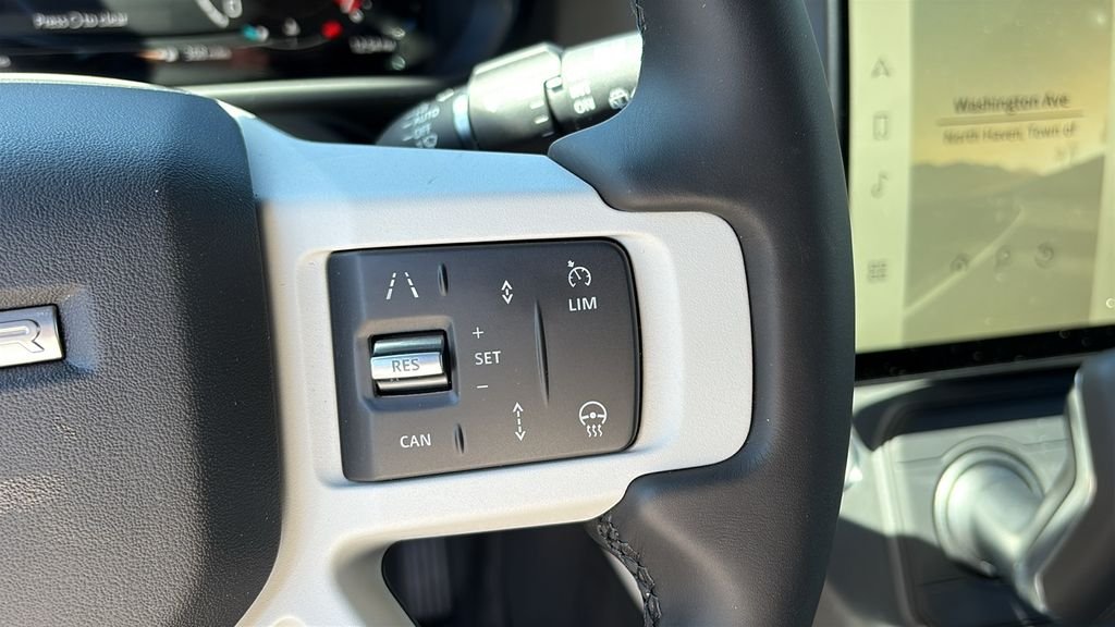 2026 Land Rover Defender X-Dynamic SE - Photo 16