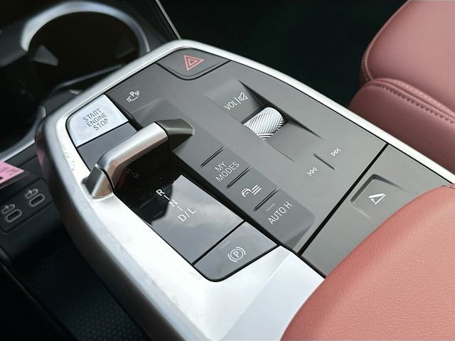 New 2026 White BMW xDrive28i image 12