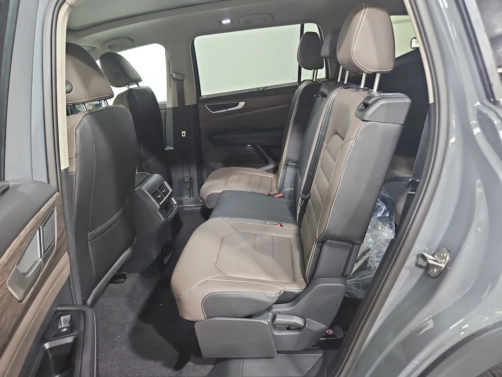 New 2026 Gray Volkswagen 2.0T SEL image 23