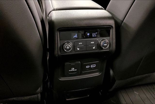 2023 GMC Acadia SLT - Photo 35