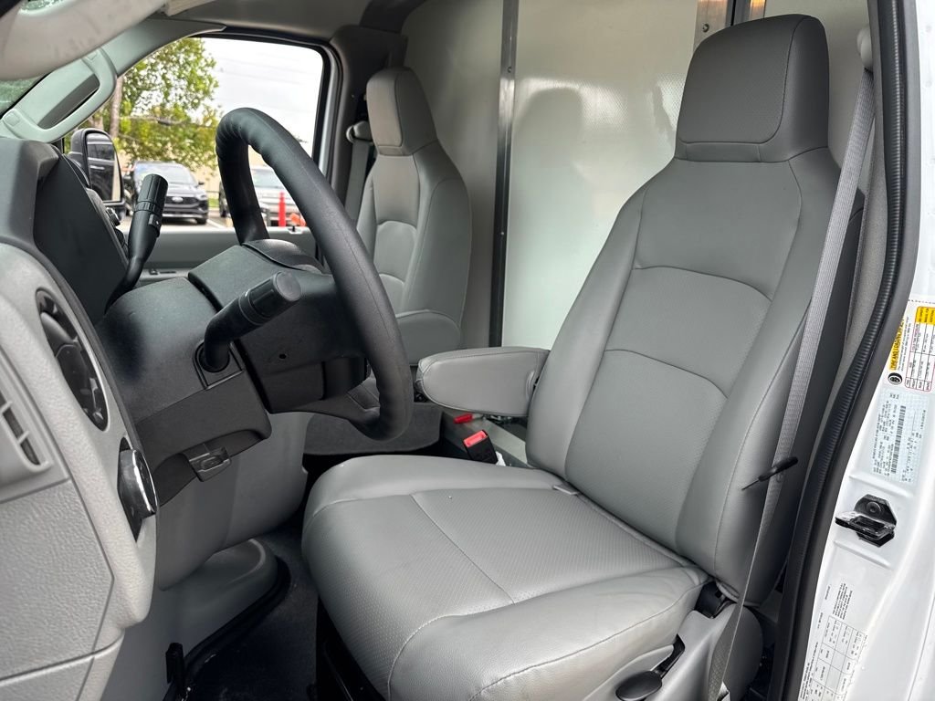 2026 Ford E-Series Cutaway Base - Photo 37