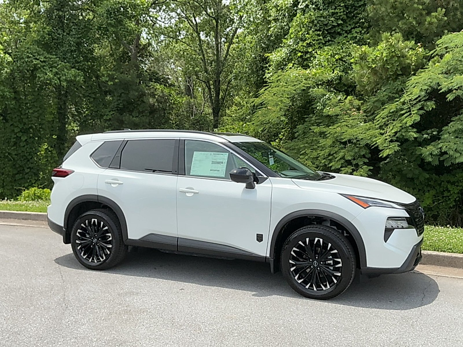 New 2026 Boulder Gray Pearl Nissan SV image 1
