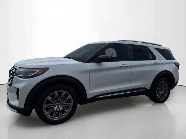 2026 Ford Explorer Platinum's photo