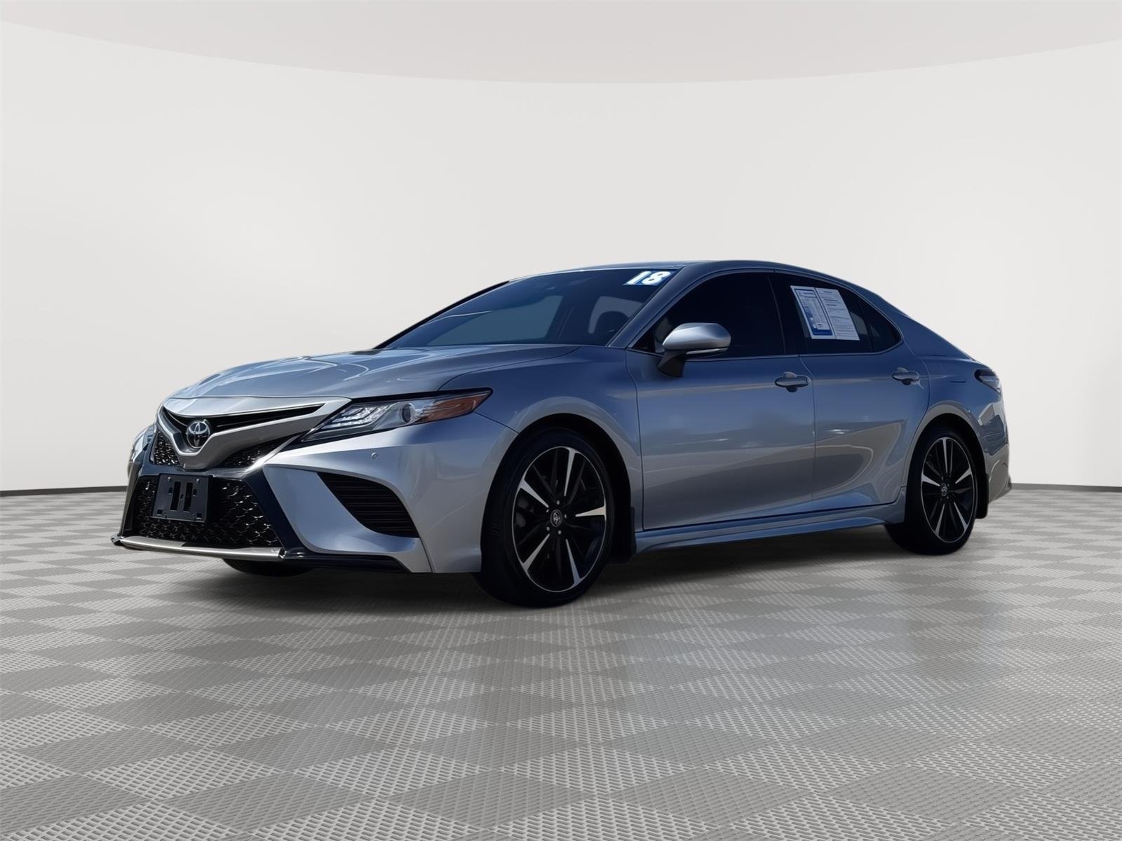 Used 2018 Celestial Silver Metallic Toyota XSE image 3