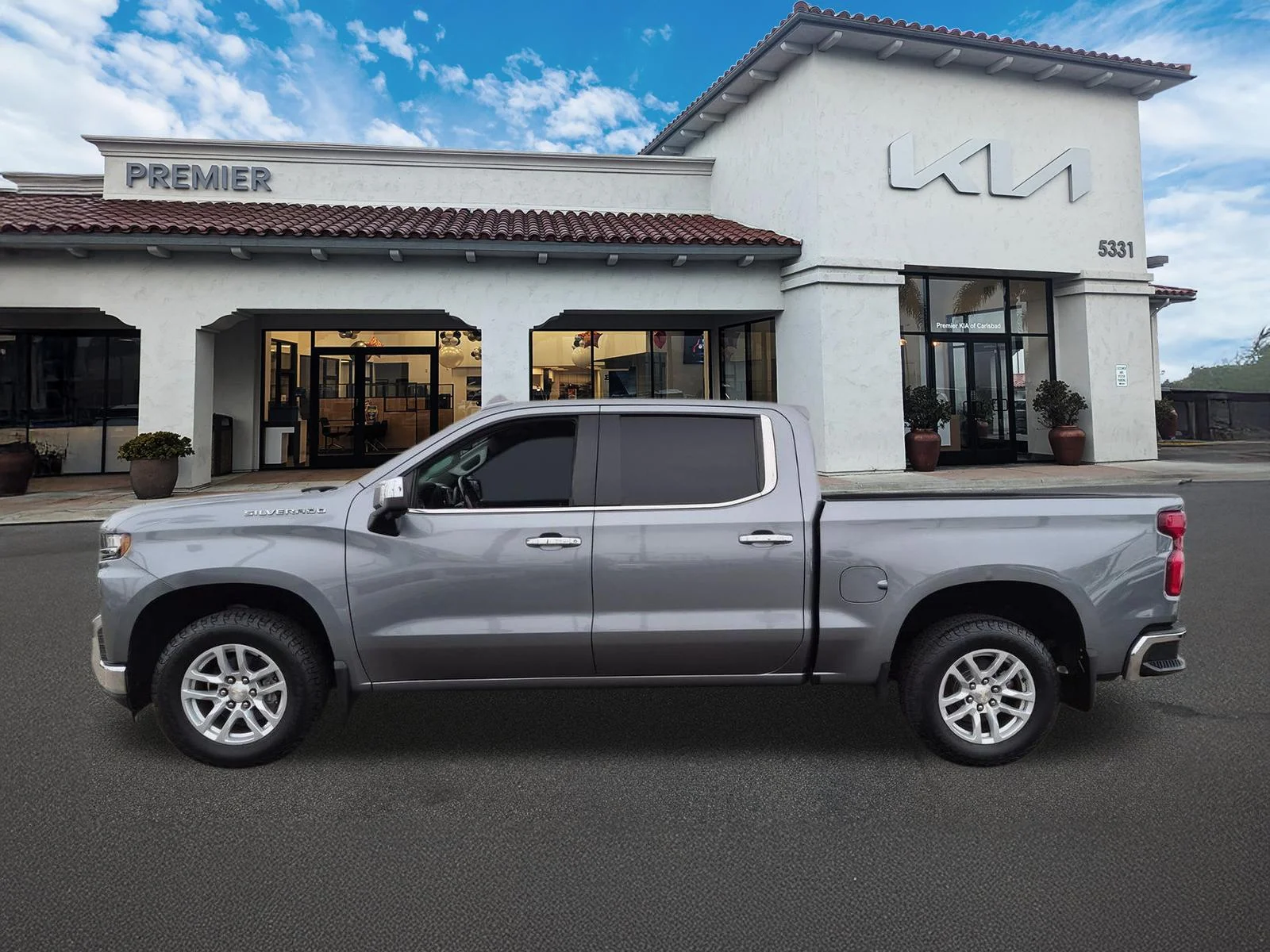 Used 2019 Gray Chevrolet LTZ image 5