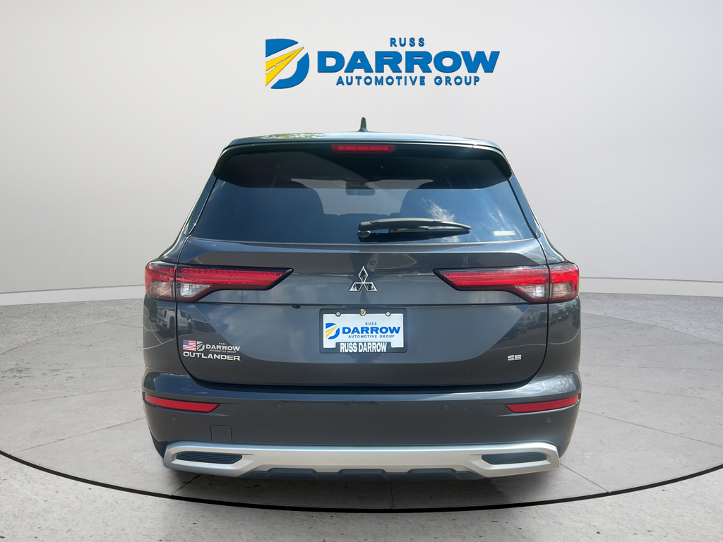 Used 2024 Gray Mitsubishi SE image 4