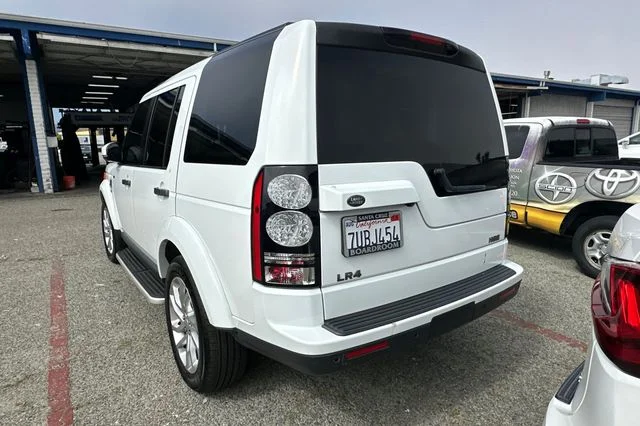 Used 2016 White Land Rover HSE image 7