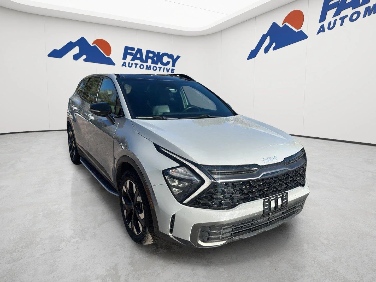 Used 2023 Wolf Gray Kia X-Line image 1