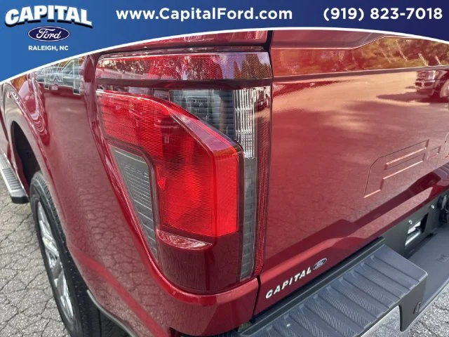 Used 2024 Red Ford XLT image 15