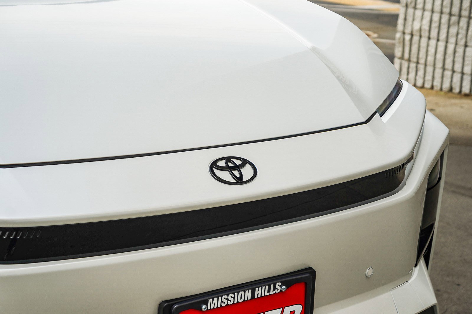 New 2026 Wind Chill Pearl Toyota SE image 9