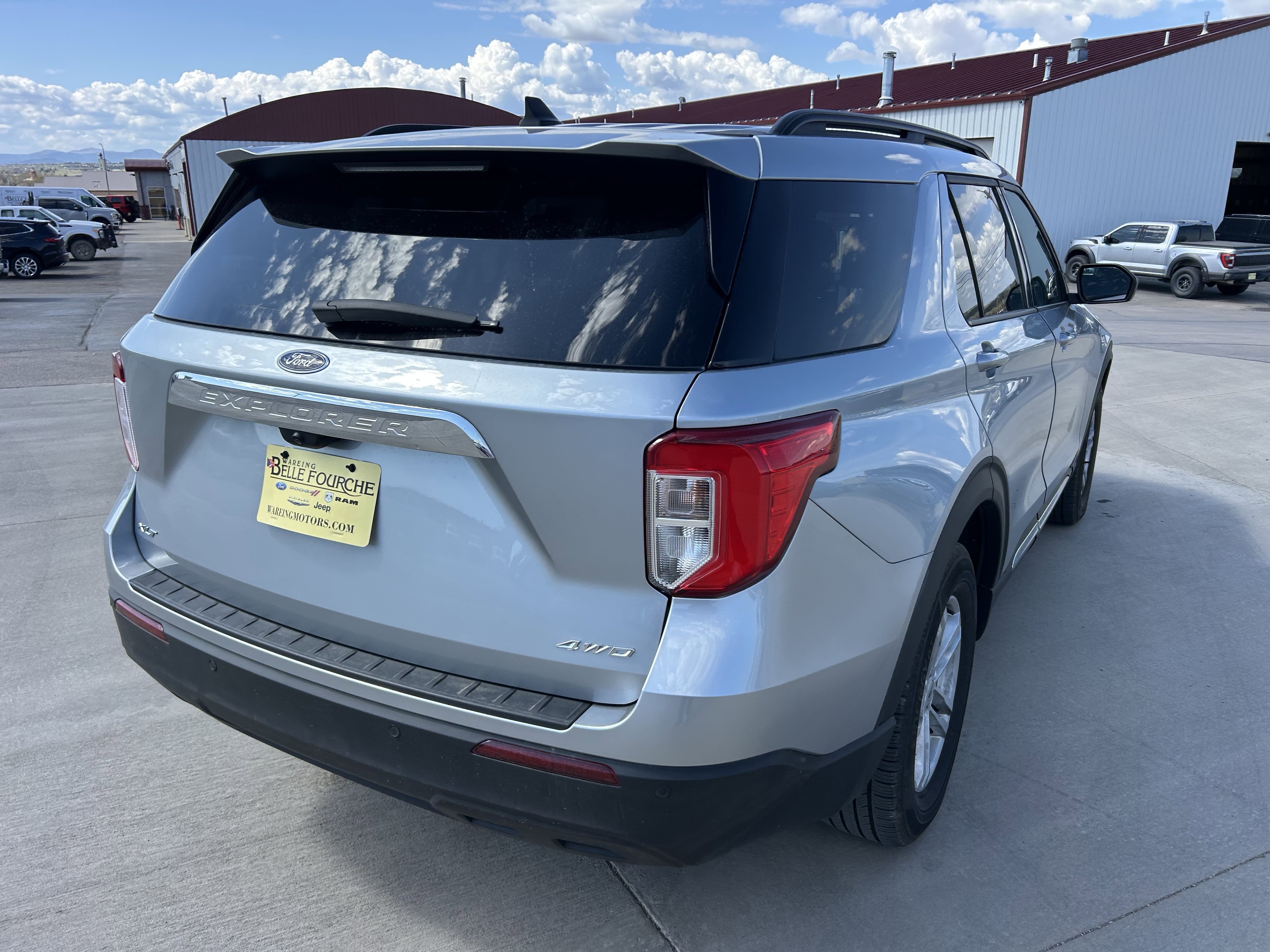 Used 2024 Gray Ford XLT image 4