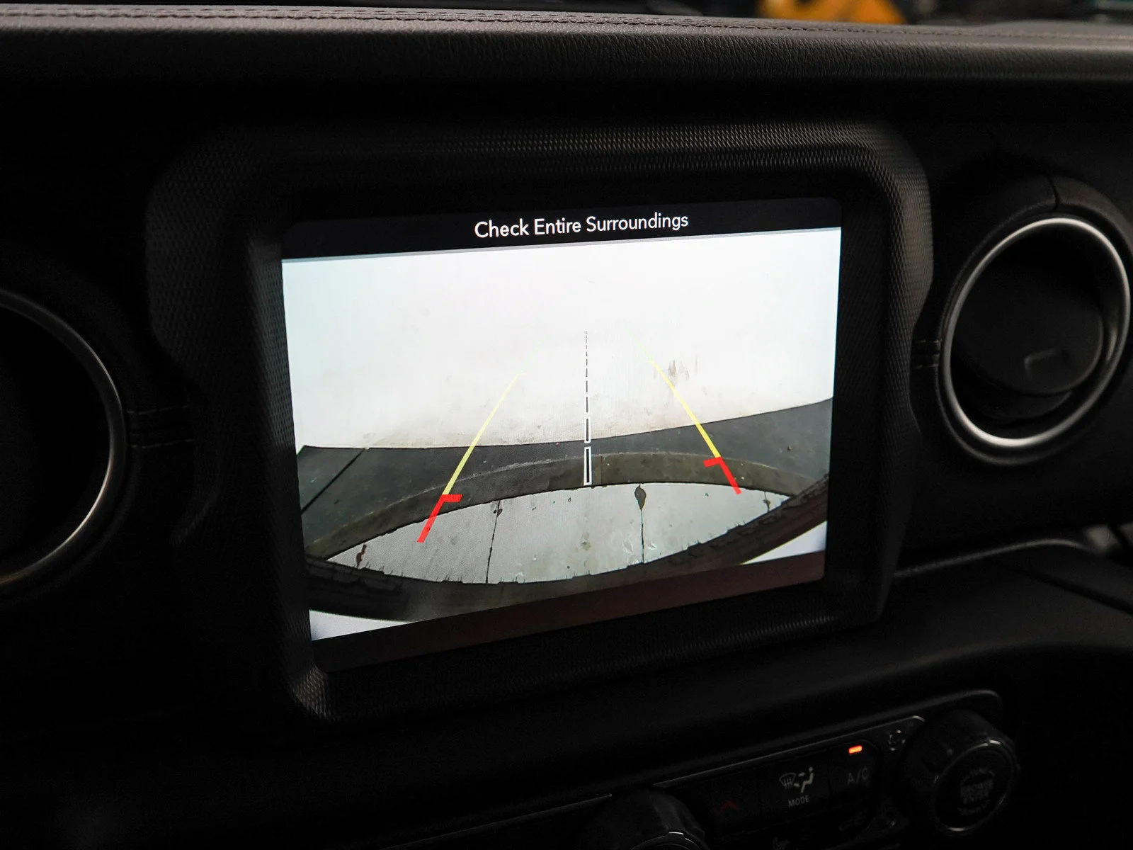 Used 2019 Sting-Gray Clearcoat Jeep Unlimited Sahara image 20