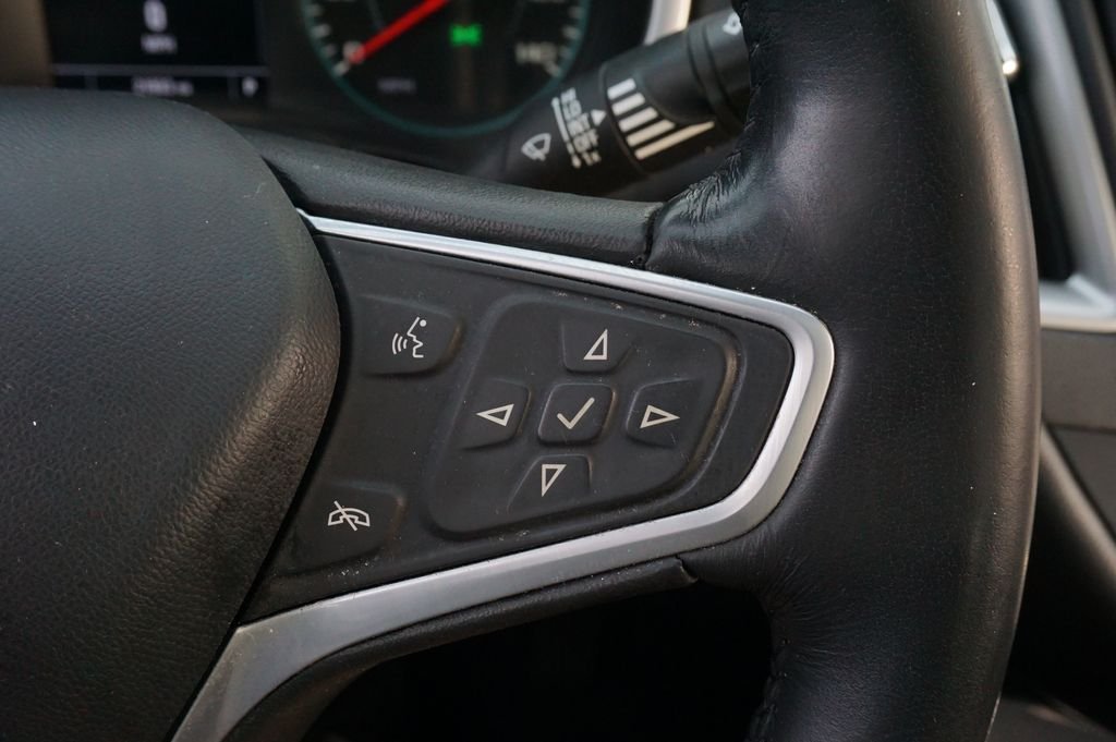 Used 2022 Red Chevrolet LT image 24
