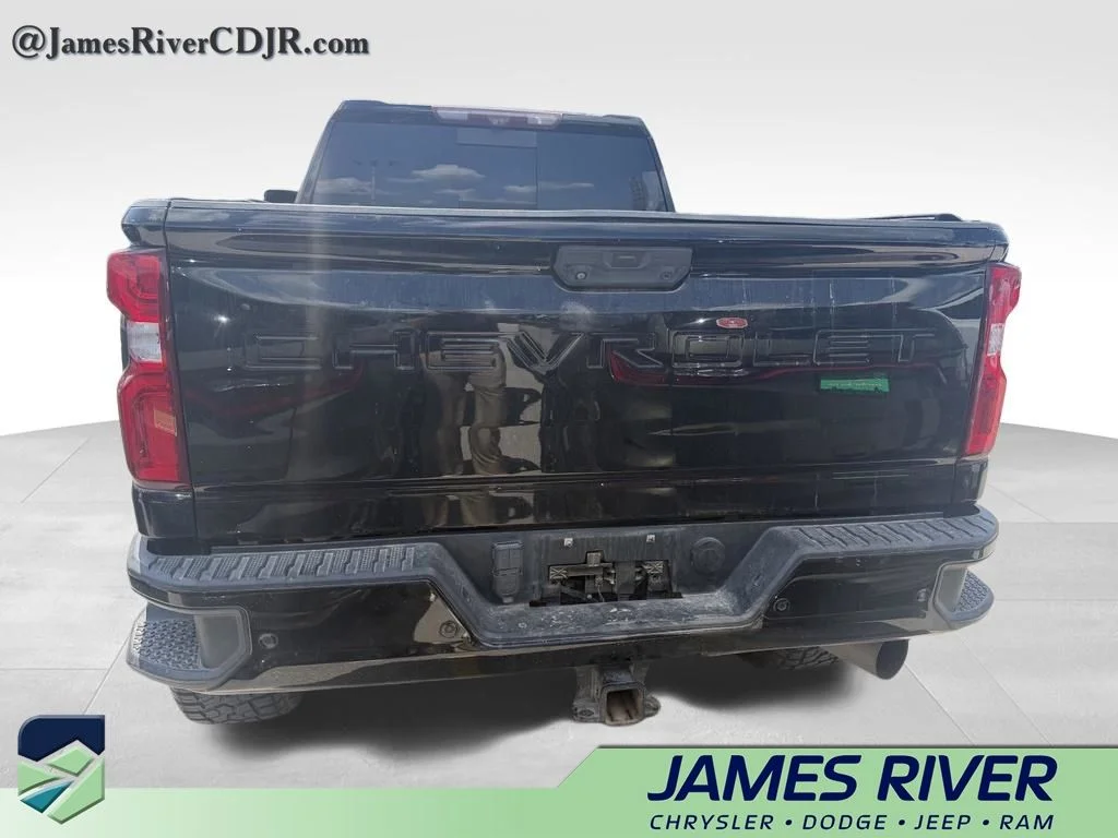 Used 2020 Black Chevrolet High Country image 7
