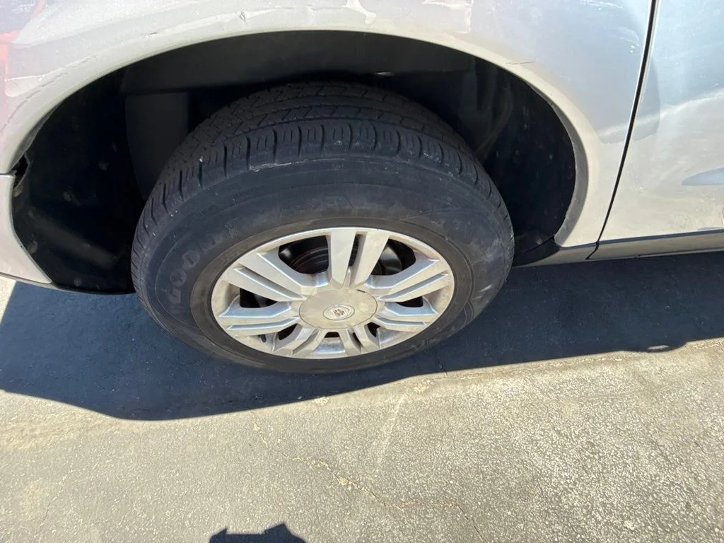 Used 2014 Silver Cadillac Base image 32