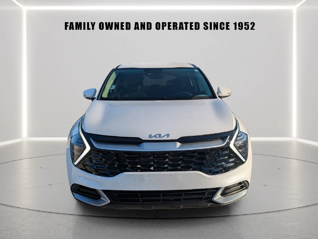 Used 2025 White Kia EX image 6