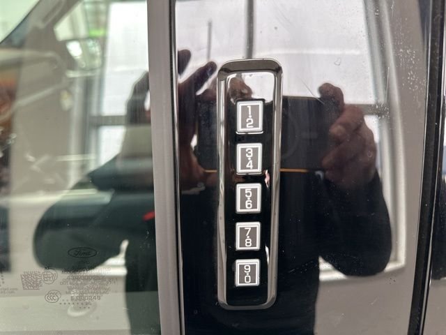 New 2026 Agate Black Metallic Ford XLT image 8