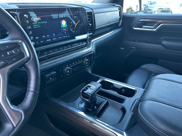 Used 2024 Summit White Chevrolet RST image 25