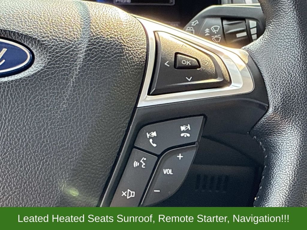 Used 2022 Silver Ford SEL image 28