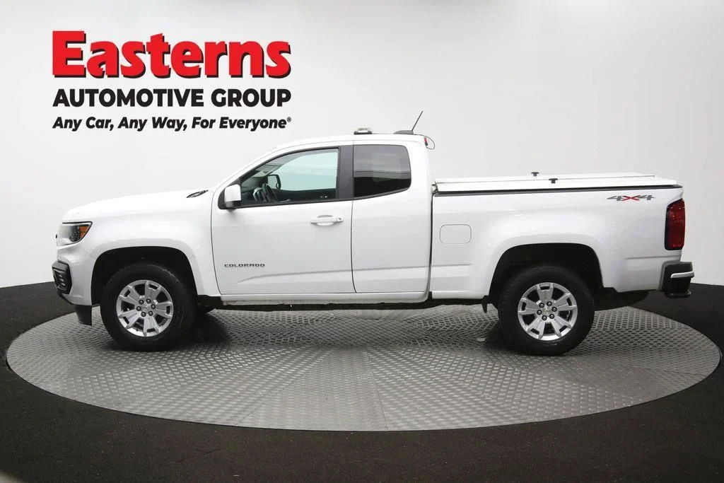 Used 2022 White Chevrolet LT image 63