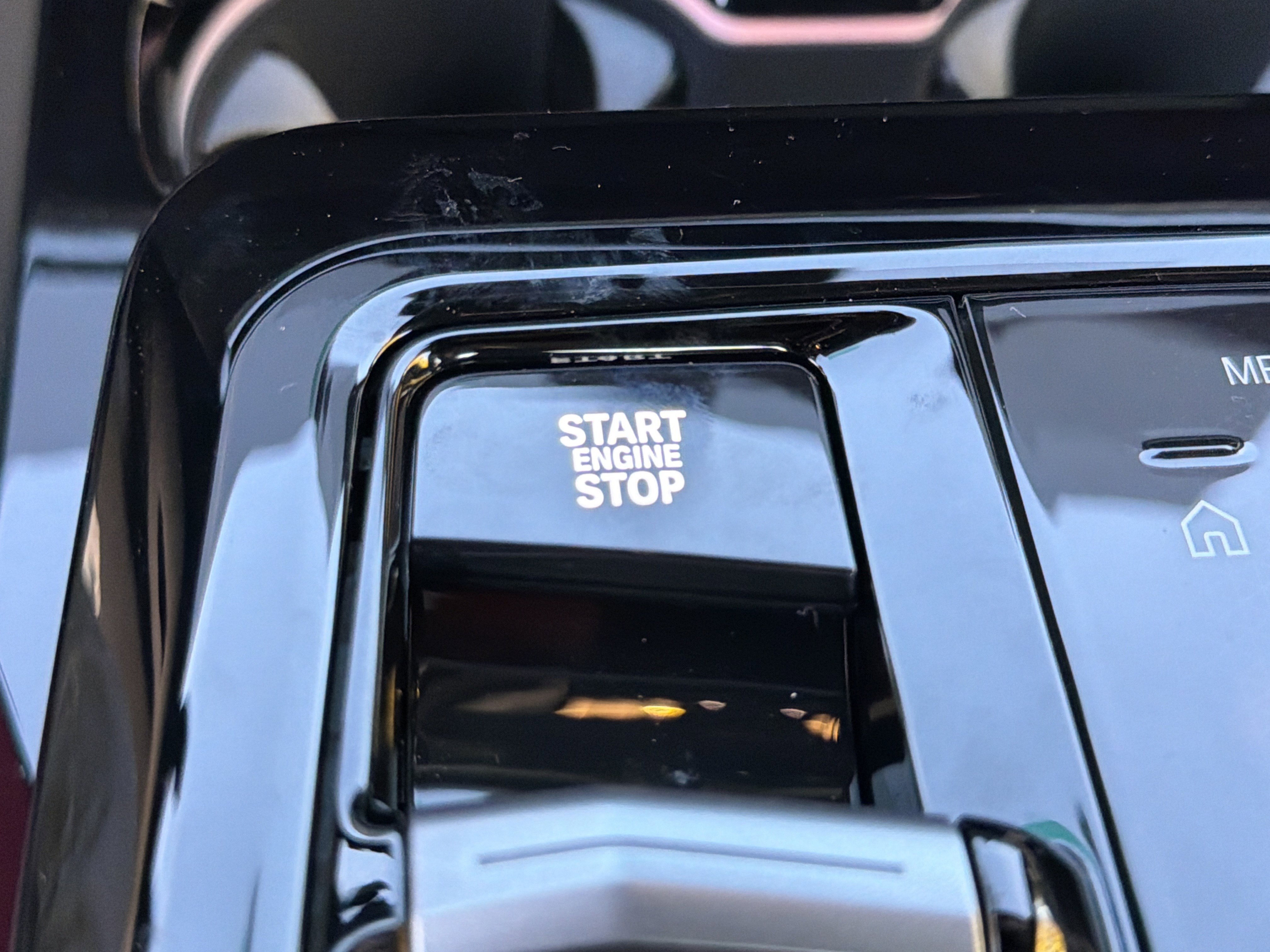 2026 BMW 5 Series 530i - Photo 8