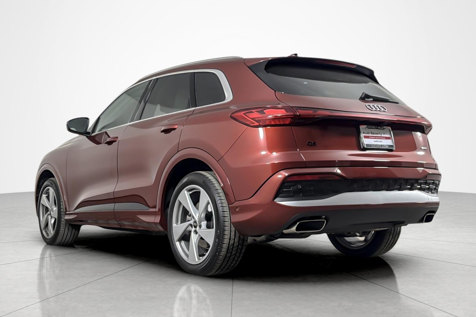 Used 2025 Grenadine Red Metallic Audi Prestige 2.0 TFSI quattro image 3