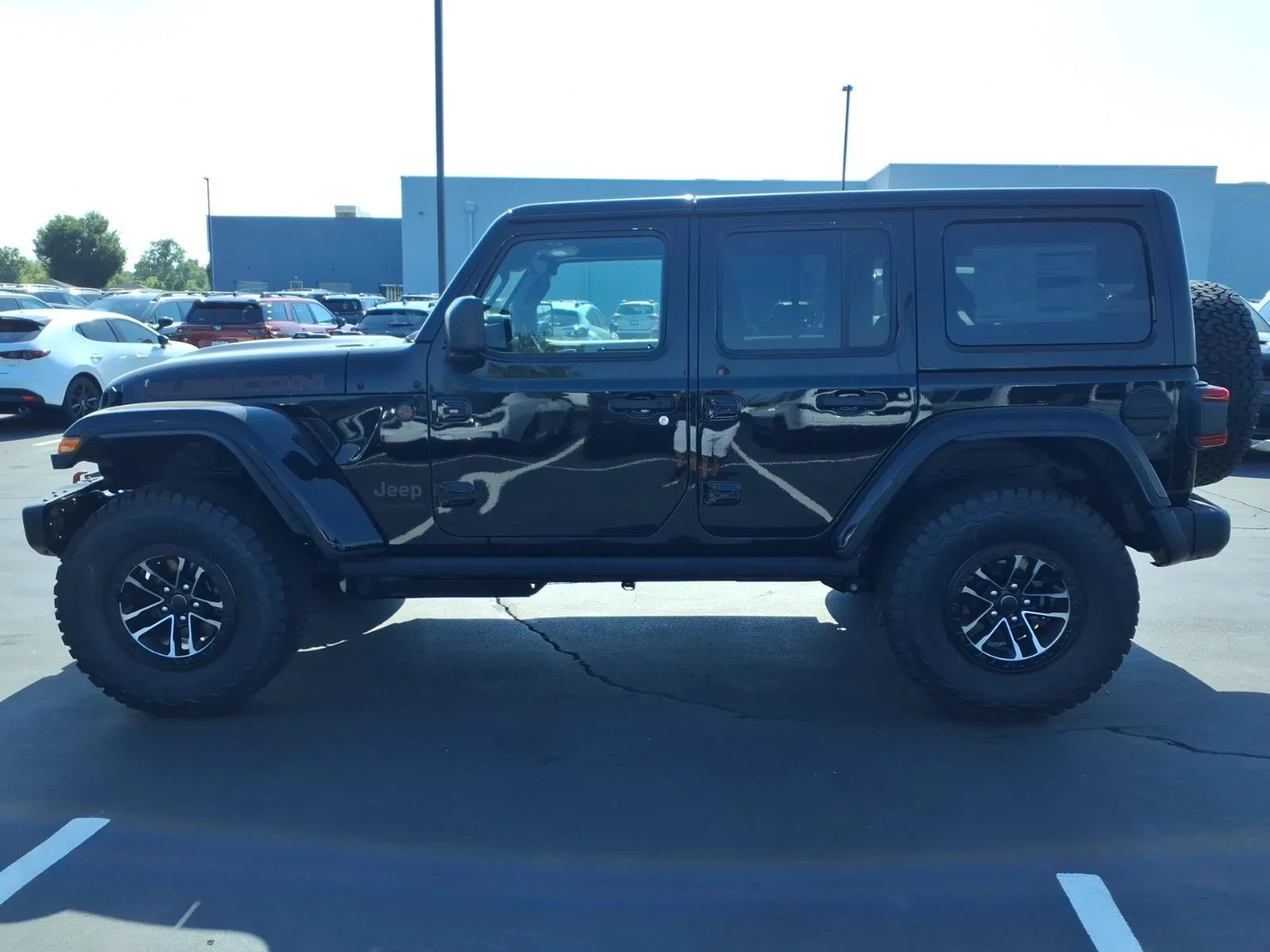 New 2026 Black Clear-Coat Exterior Paint Jeep Rubicon X image 3