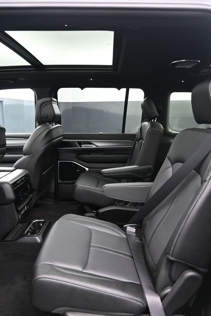 New 2026 White Jeep Limited Reserve image 8