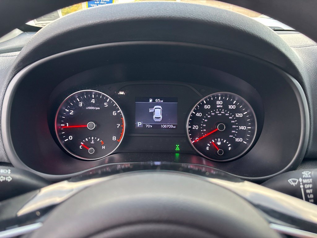 Used 2020 Red Kia LX image 15