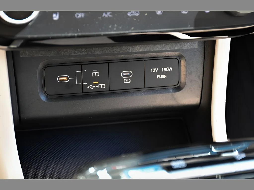 Used 2025 Blue Hyundai Limited image 37