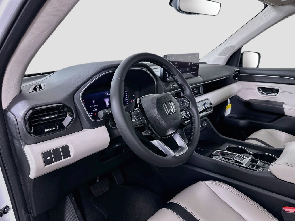 New 2026 Platinum White Pearl Honda Touring image 9