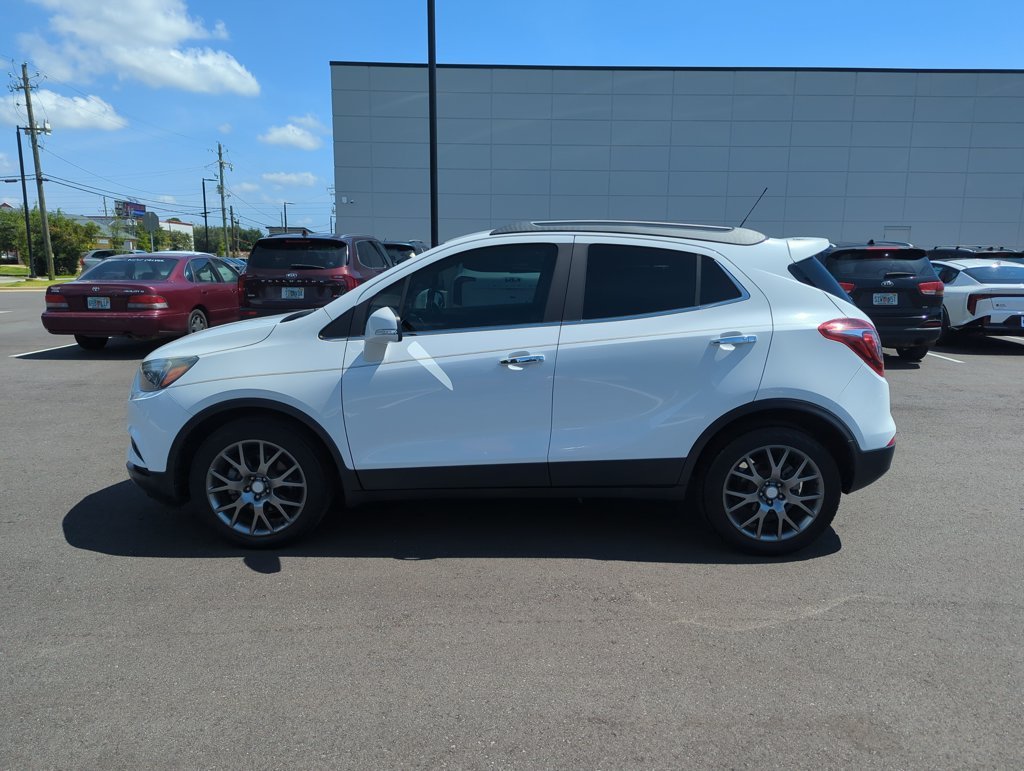 Used 2019 White Buick Sport Touring image 4