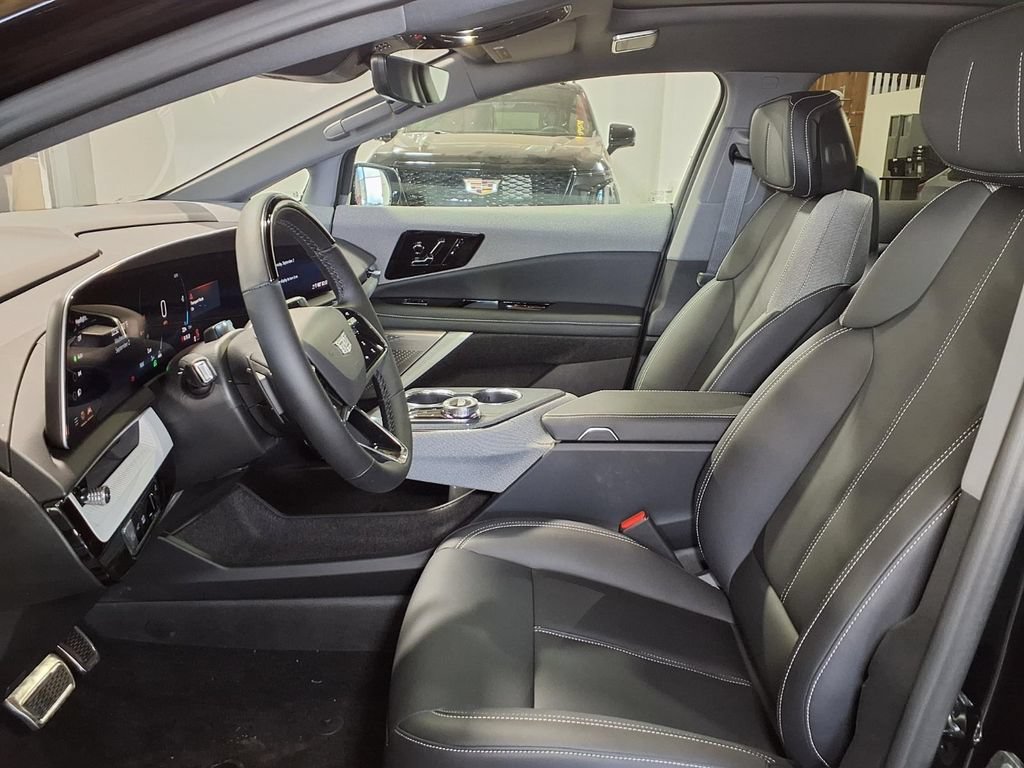 2027 Cadillac OPTIQ Sport - Photo 13
