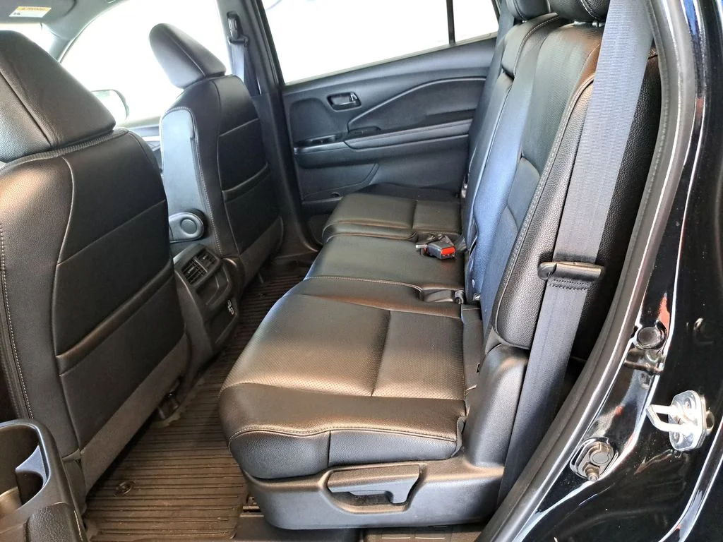 Used 2023 Beige Honda EX-L image 30