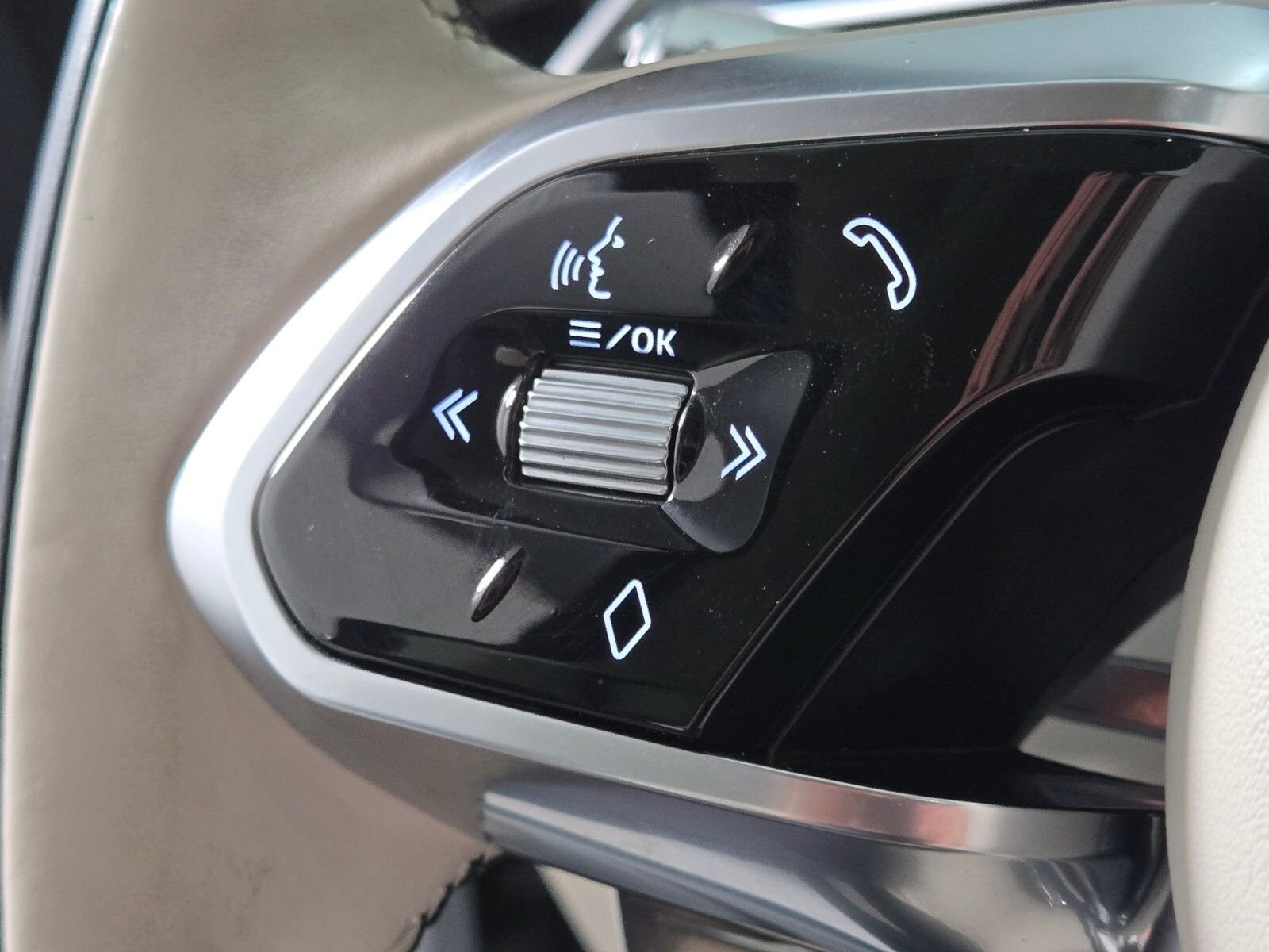 2023 Jaguar F-Pace S - Photo 24