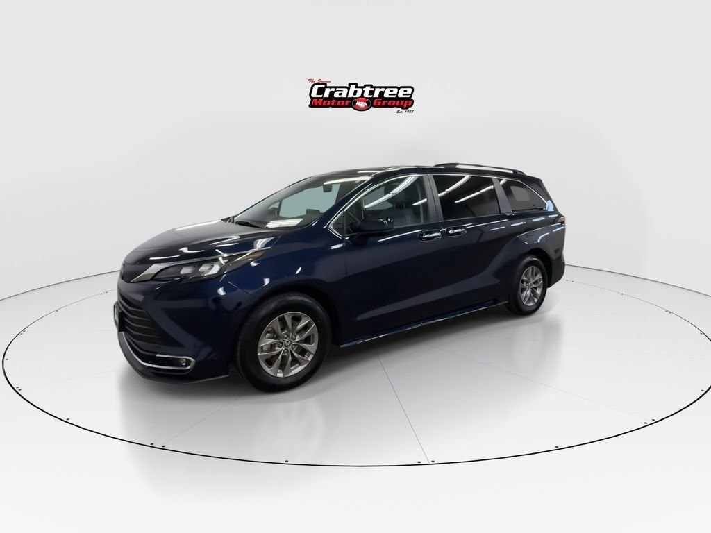 Used 2024 Toyota Sienna Van