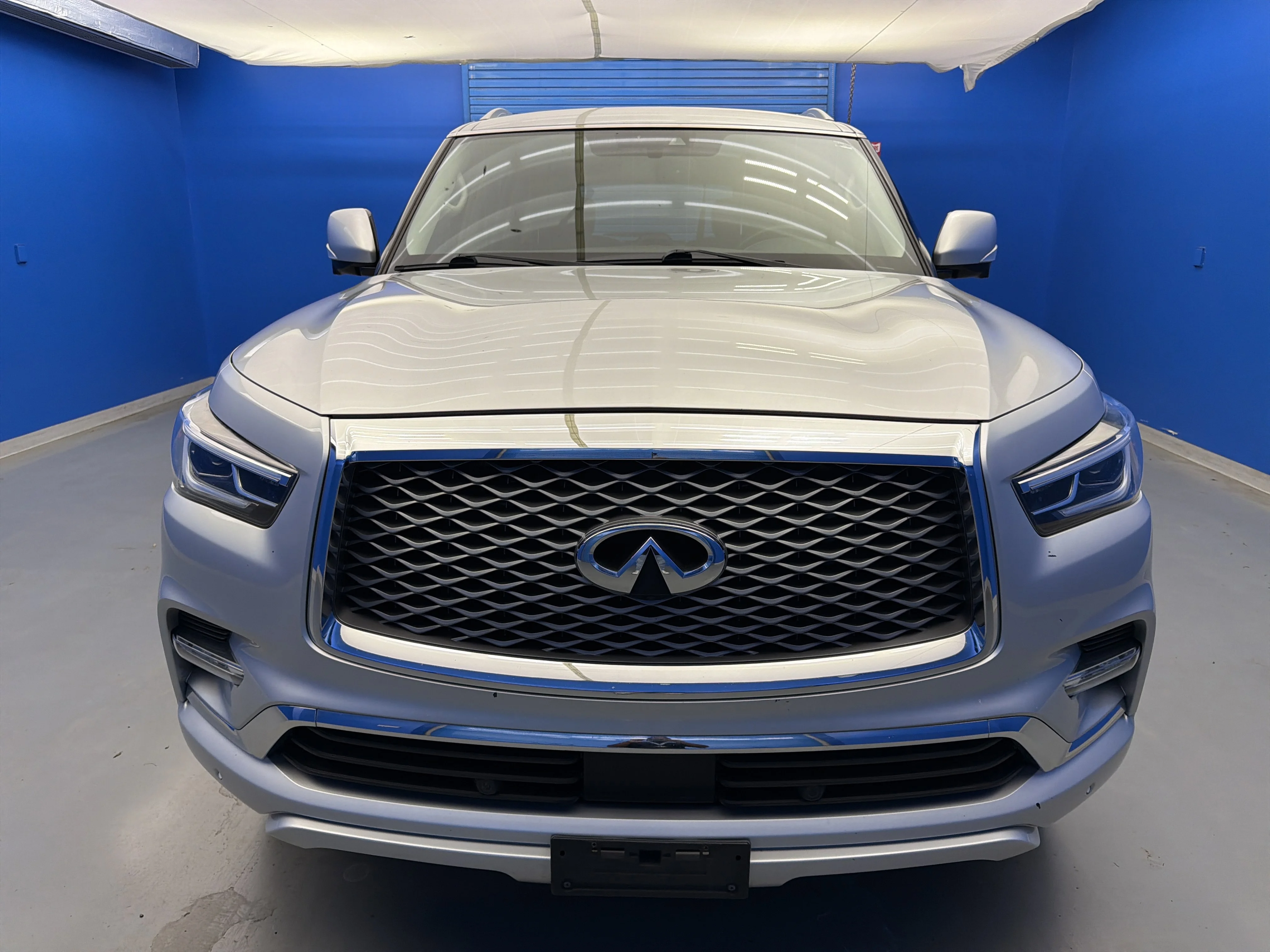 Used 2019 Liquid Platinum INFINITI LUXE image 3