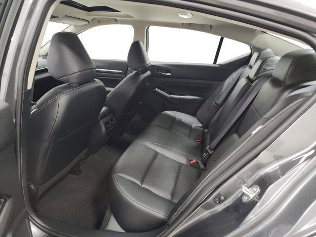 2024 Nissan Altima SL - Photo 15