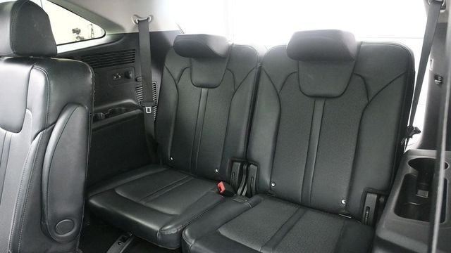 Used 2021 White Kia EX image 26