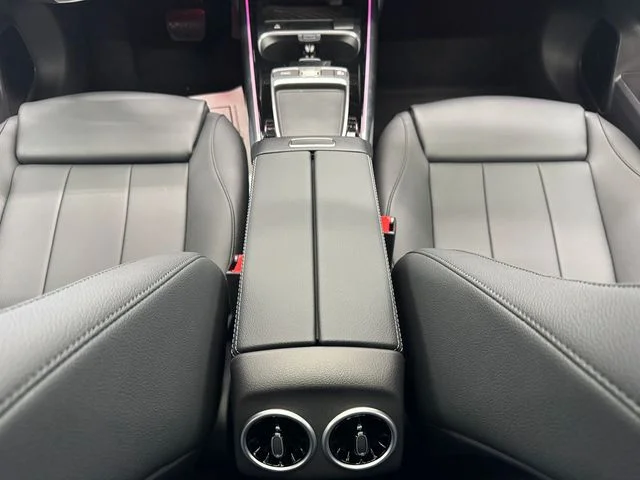New 2026 Polar White Mercedes-Benz GLA 250 image 39