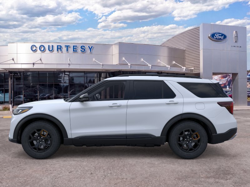New 2026 Space White Metallic Ford Tremor® image 3