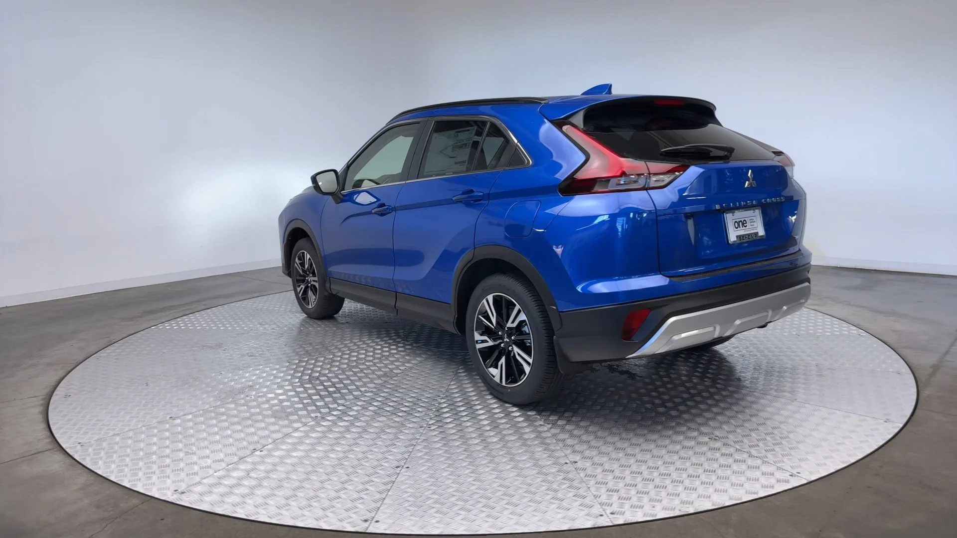 New 2026 Lightning Blue Metallic Mitsubishi SE 1.5T S-AWC image 6